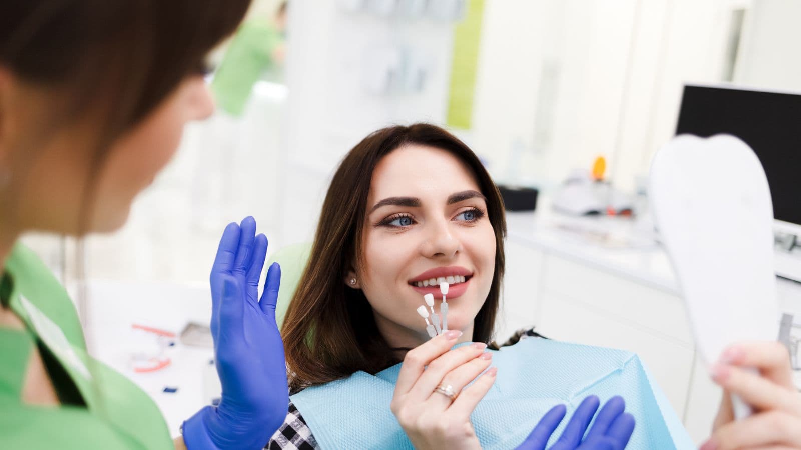 Laminat-Veneers — Illustration eines bariatrischen Eingriffs